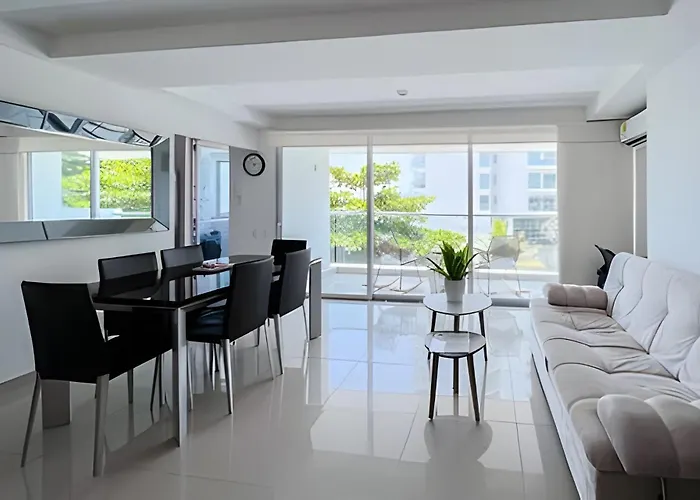 1 Bedroom Apartment Morros. Beach Access